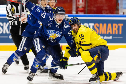 Arttu Hyry of Finland and Linus Johansson of Sweden