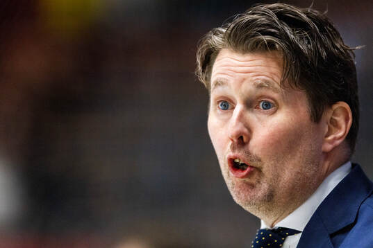 Assistant coach Stefan Klockare of Sweden