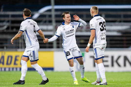Sirius Noel Milleskog och Jakob Voelkerling Persson jublar