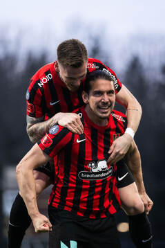 Brommapojkarnas Nikola Vasic jublar med Rasmus Örqvist