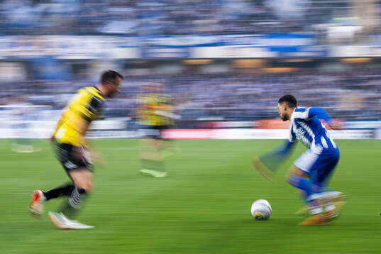 Häckens Even Hovland och IFK Göteborgs Thomas Santos