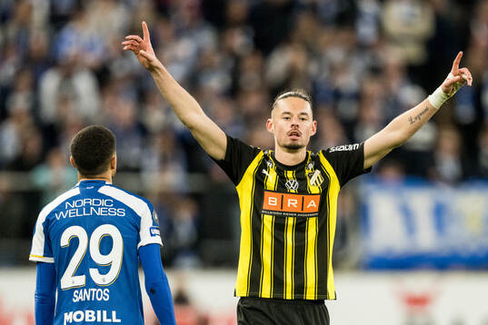 IFK Göteborgs Thomas Santos deppar och Häckens Amor