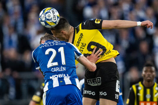 IFK Göteborgs Adam Carlén och Häckens Srdjan Hrstic