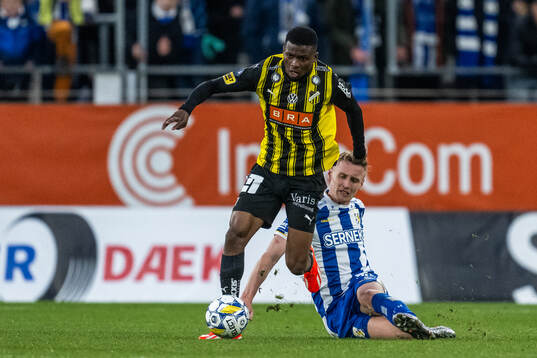 Häckens Akoua Romeo Amane och IFK Göteborgs Sebastian