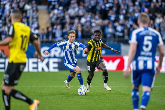 IFK Göteborgs Arbnor Mucolli och Häckens Zeidane Inoussa