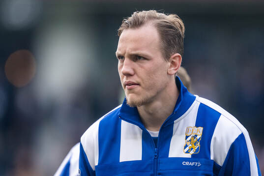 IFK Göteborgs Adam Carlén vid line-up