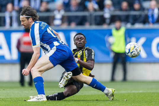 IFK Göteborgs Gustav Svensson och Häckens Zeidane Inoussa