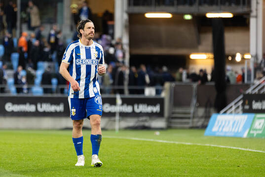 IFK Göteborgs Gustav Svensson  deppar