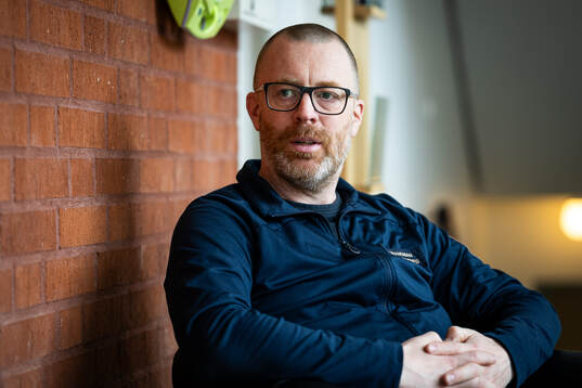 Tord Elvenes, brandman och före detta ishockeyspelare