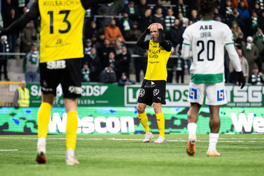 Mjällbys Viktor Gustafson deppar