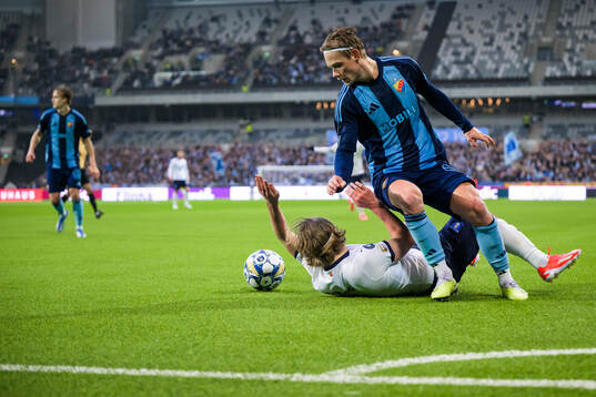 Malmö FFs Sebastian Nanasi och Djurgårdens Tobias