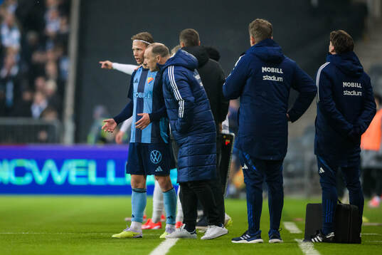 Djurgårdens Oskar Fallenius och tränare Kim Bergstrand