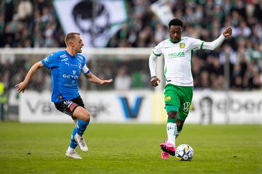 Halmstads Joel Allansson och Hammarbys Shaquille Pinas
