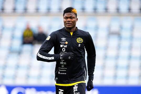 Elfsborgs Terry Yegbe på uppvärmningen