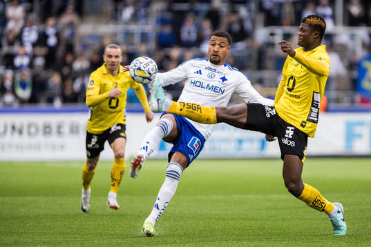 IFK Norrköpings Joseph Ceesay och Elfsborgs Terry Yegbe
