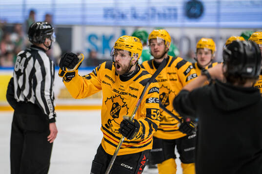 Skellefteås Arvid Lundberg jublar