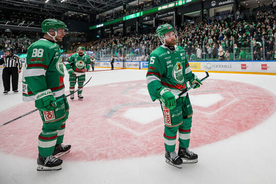 Rögles Brandon Davidson och Simon Ryfors deppar