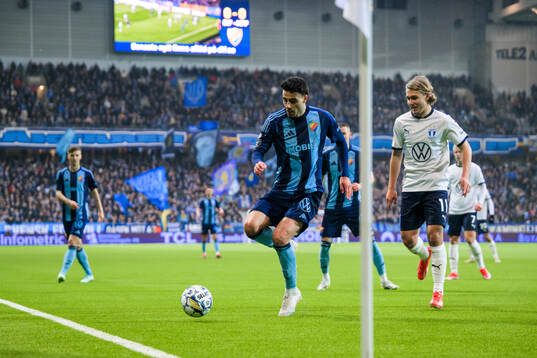 Djurgårdens Deniz Hummet och Malmö FFs Sebastian Nanasi