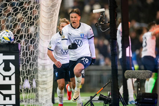 Malmö FFs Erik Botheim jublar