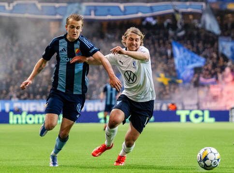Djurgårdens Oskar Fallenius och Malmö FFs Sebastian Nanasi