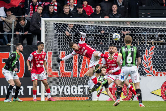 Kalmars Simon Skrabb och GAIS Jack Cooper-Love
