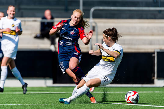 FC Rosengårds Sofie Bruun Bredgaard och AIKs Patricia