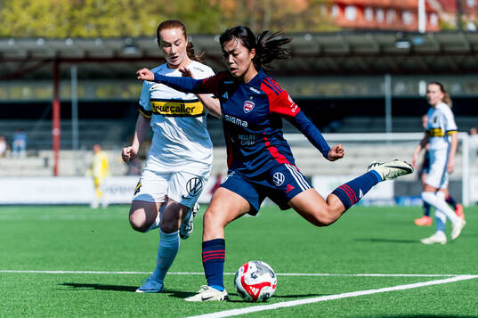 FC Rosengårds Momoko Tanikawa och AIKs Ella Reidy