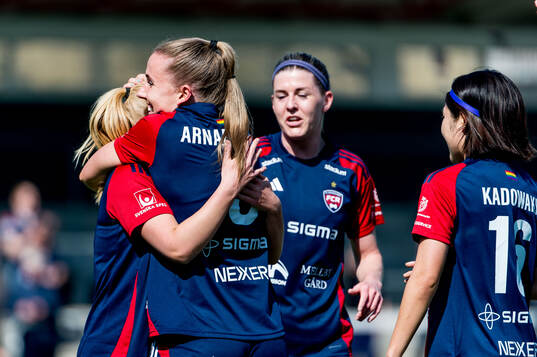 FC Rosengårds Gudrun Arnardottir jublar