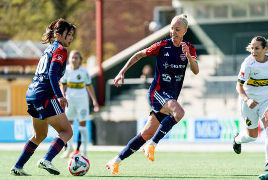 FC Rosengårds Momoko Tanikawa och Caroline Seger
