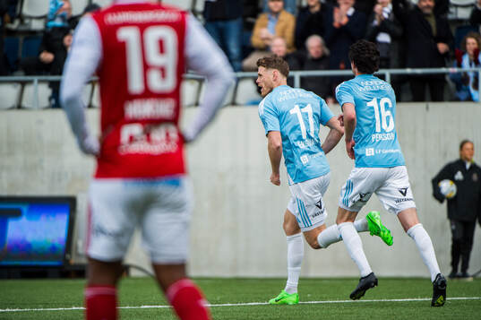 Gefles Leo Englund jublar