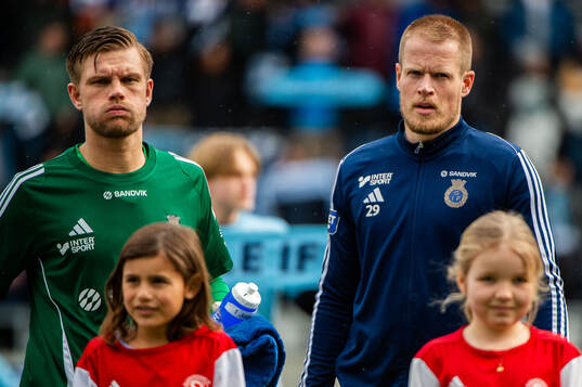 Gefles målvakt Oscar Jonsson och Martin Rauschenberg