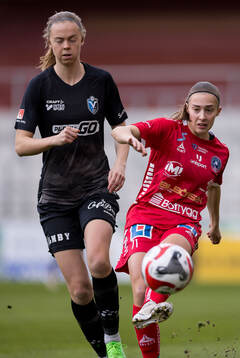 Växjö DFFs Elin Nilsson och Linköpings Emma Östlund