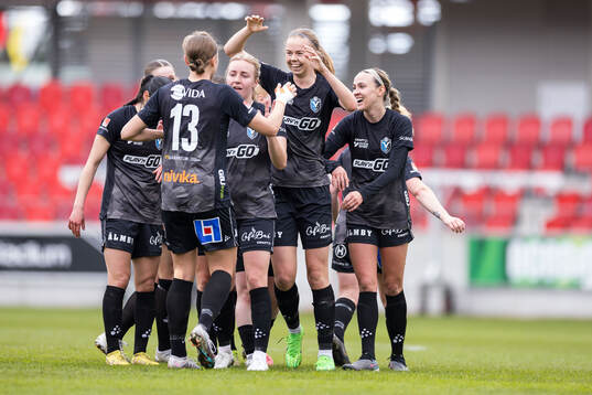 Växjö DFFs Elin Nilsson jublar