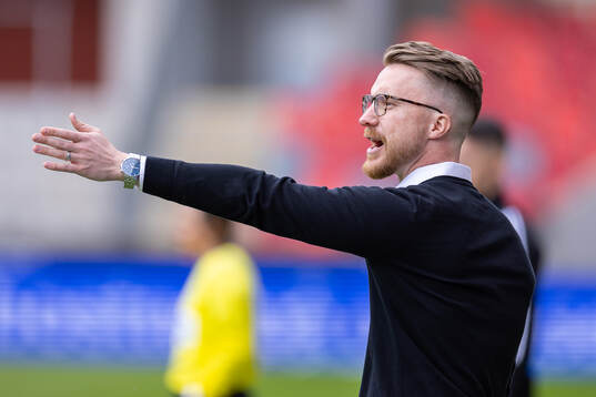 Växjö DFFs huvudtränare Olof Unogård