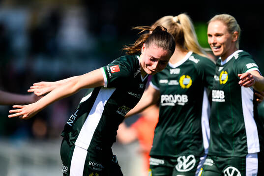 Hammarbys Smilla Vallotto jublar