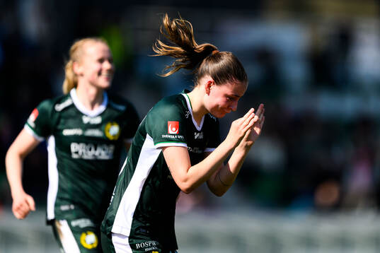Och Hammarbys Smilla Vallotto jublar