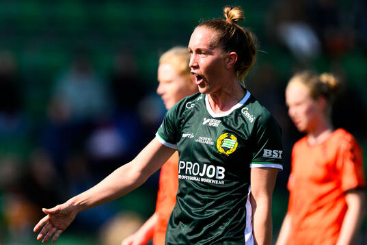 Hammarbys Julia Roddar jublar