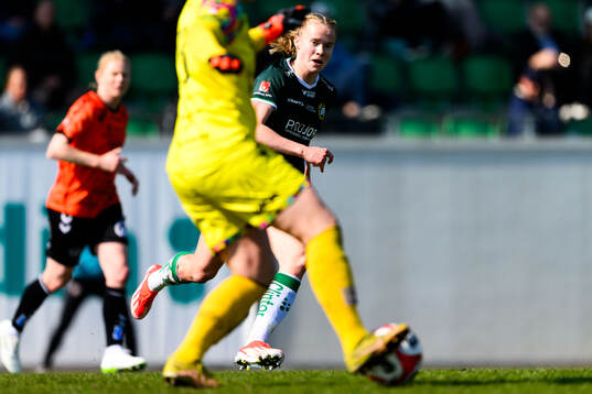 Och Hammarbys Julie Blakstad