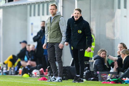 Hammarbys tränare Martin Sjögren och assisterande