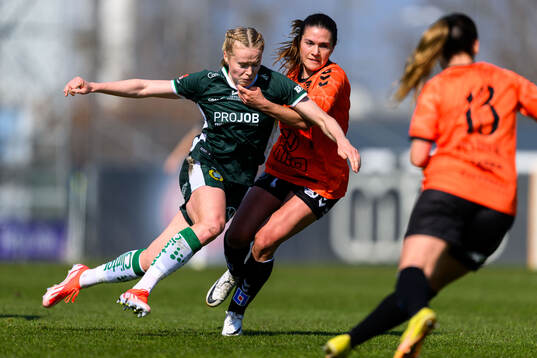 Hammarbys Julie Blakstad och Kristianstads Carly