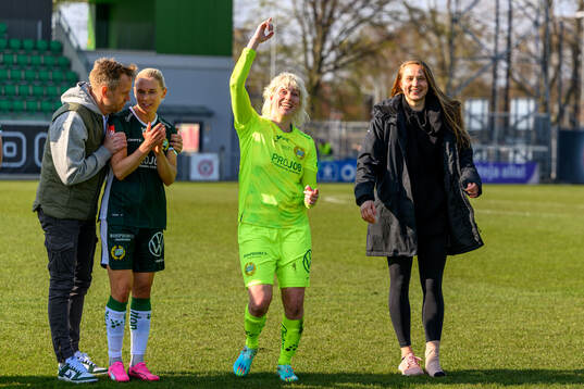 Hammarbys tränare Martin Sjögren, Jonna Andersson,