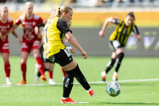 Häckens Johanna Fossdalsá Sørensen  kvitterar till 1-1