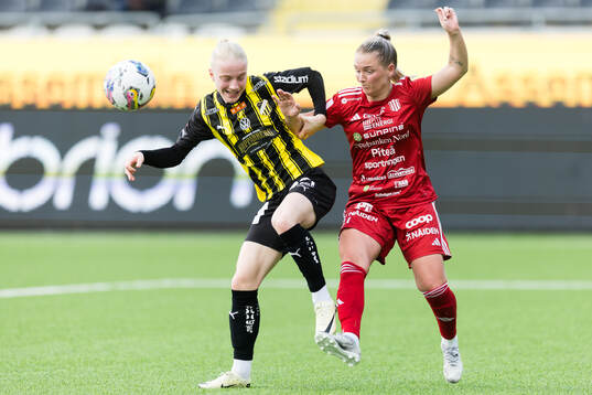 Häckens Anna Sandberg och Piteås Ronja Aronsson