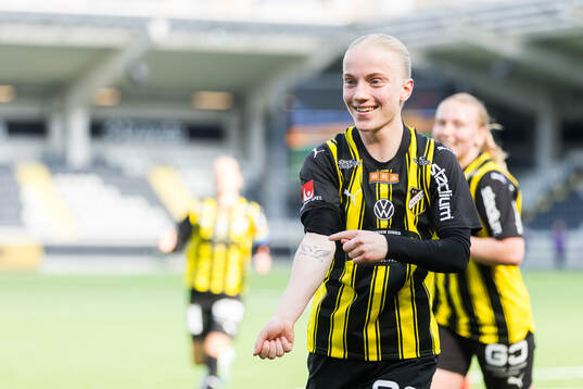 Häckens Anna Sandberg jublar