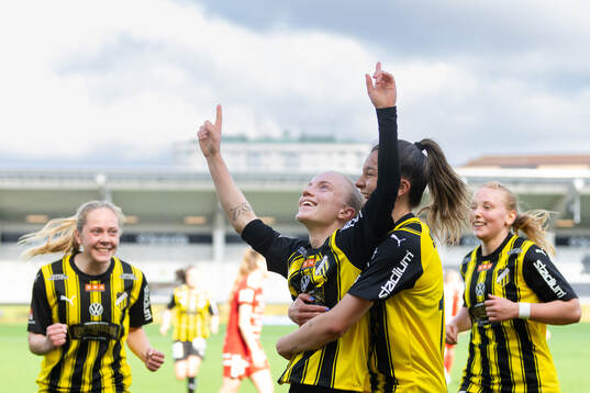 Bläddra bland fler bilder av Fotboll, Damallsvenskan, Häcken - Piteå