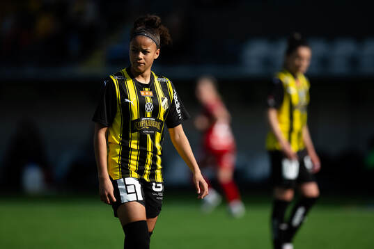 Häckens Felicia Schröder