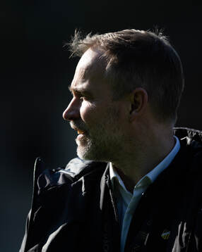Häckens fotbollsansvarige för dam elit, Christian