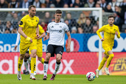 Brede Moe of Bodø/Glimt and Markus Henriksen of Rosenborg