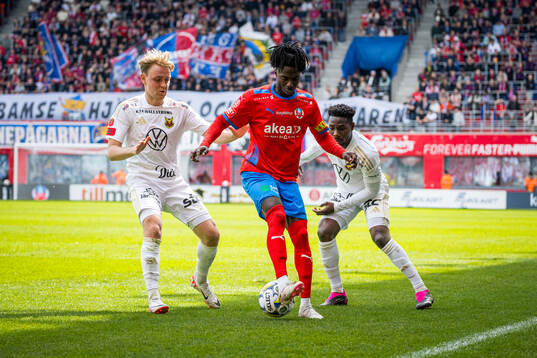 Östersunds Simon Marklund och Helsingborgs Benjamin Acquah