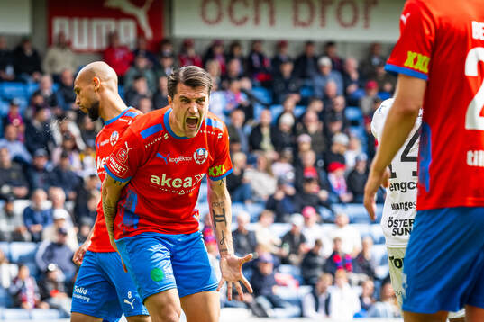 Helsingborgs Jon Birkfeldt reagerar